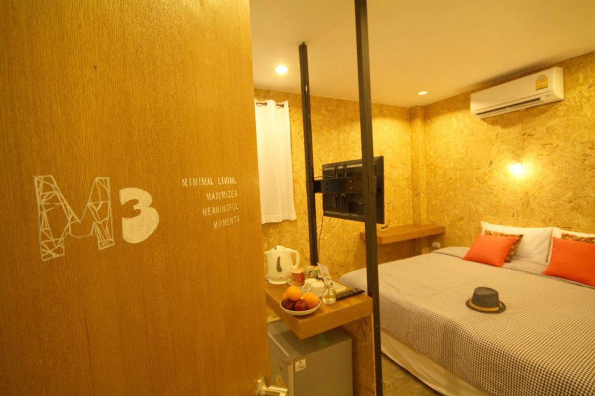 Mbed Phuket Vandrarhem Exteriör bild
