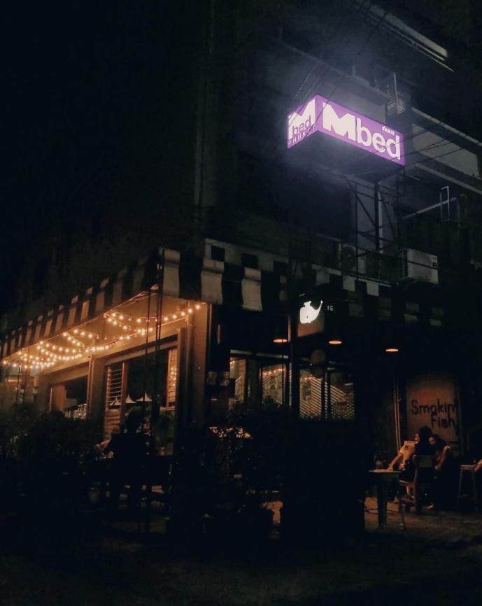 Mbed Phuket Vandrarhem Exteriör bild